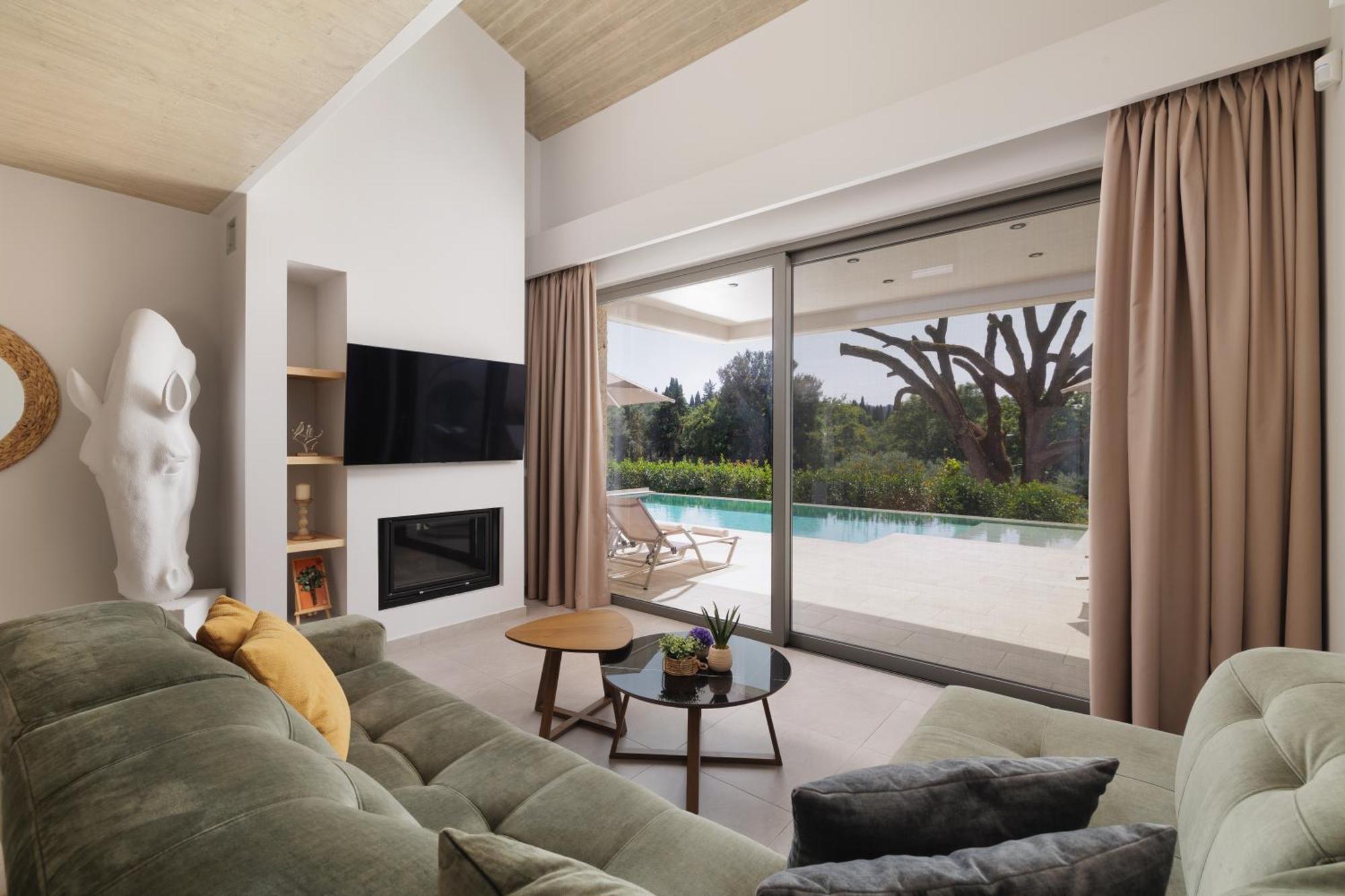 My Mediterranean Corfu Luxury Villa With Private Swimming Pool คอนโตกาลิ ภายนอก รูปภาพ